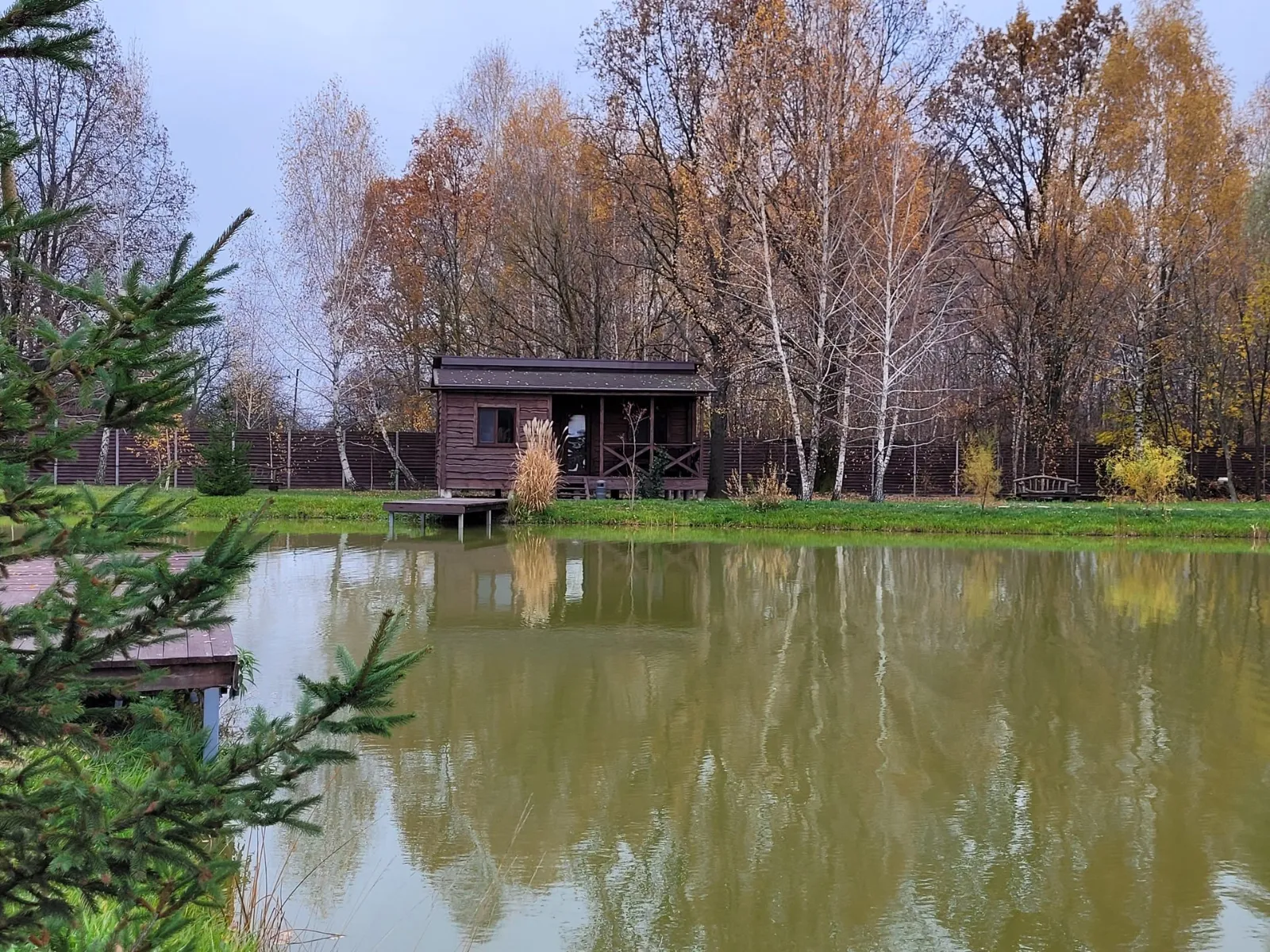 Нічліг на природі: намет чи будиночок